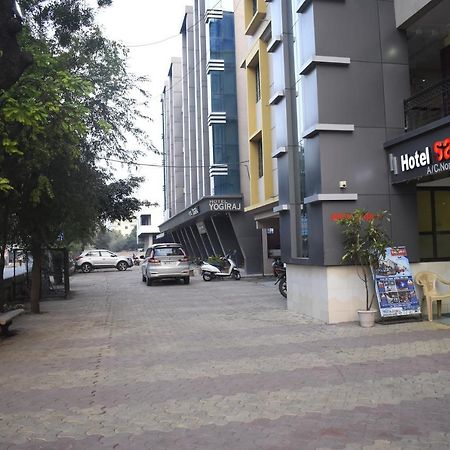 Hotel Sai Vishwa Širdi Exteriér fotografie